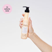 milk-shake-lifestyling-styling-potion-in-hand